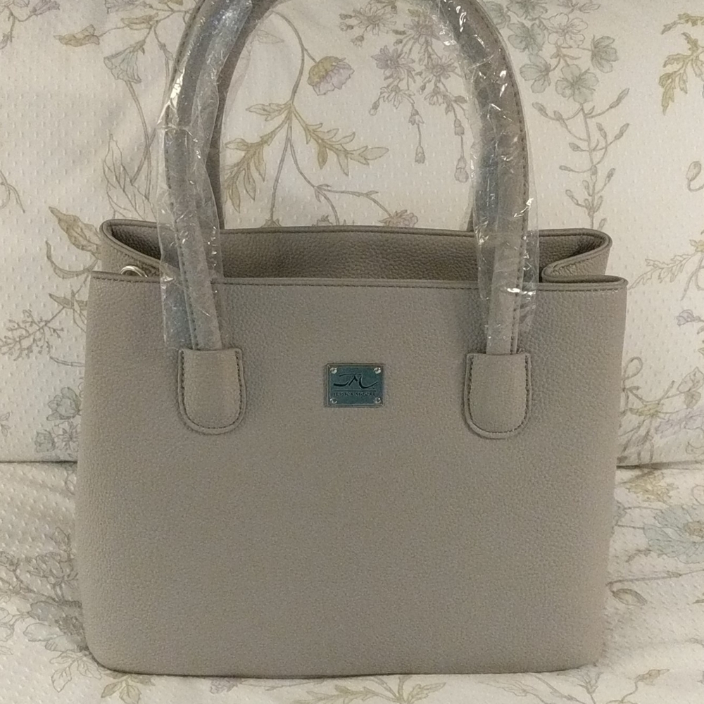 PRICE DROP! NEW JESSICA MOORE HANDBAG